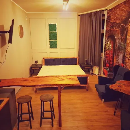 Toskania No.2 アパート *